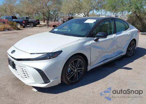 2025 Toyota Camry Xse z USA, uszkodzony, nr VIN 4T1DAACK7SU021436